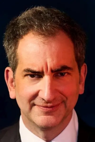 et billede af Christopher Leone