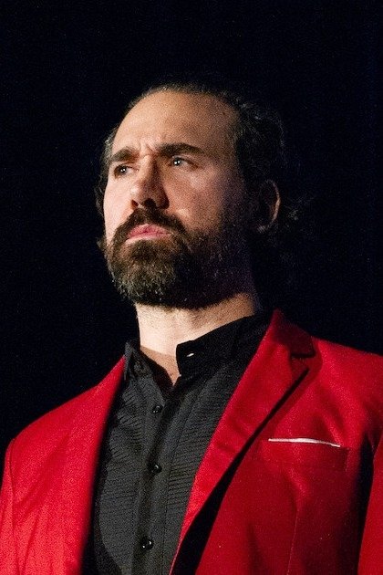 et billede af Lou Perez