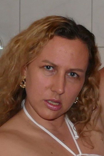 et billede af Kathy Deep