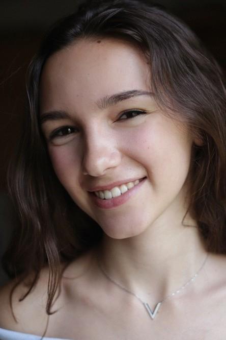 Julia Dumont's picture in the cast