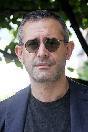 et billede af Aron Flam