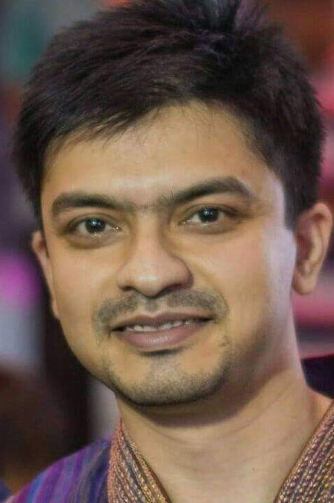 et billede af Debomoy Mukherjee