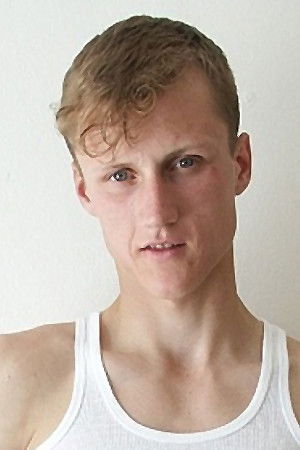 et billede af Devon Donis