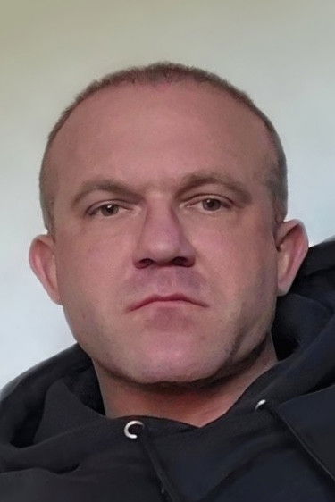 et billede af Troy White