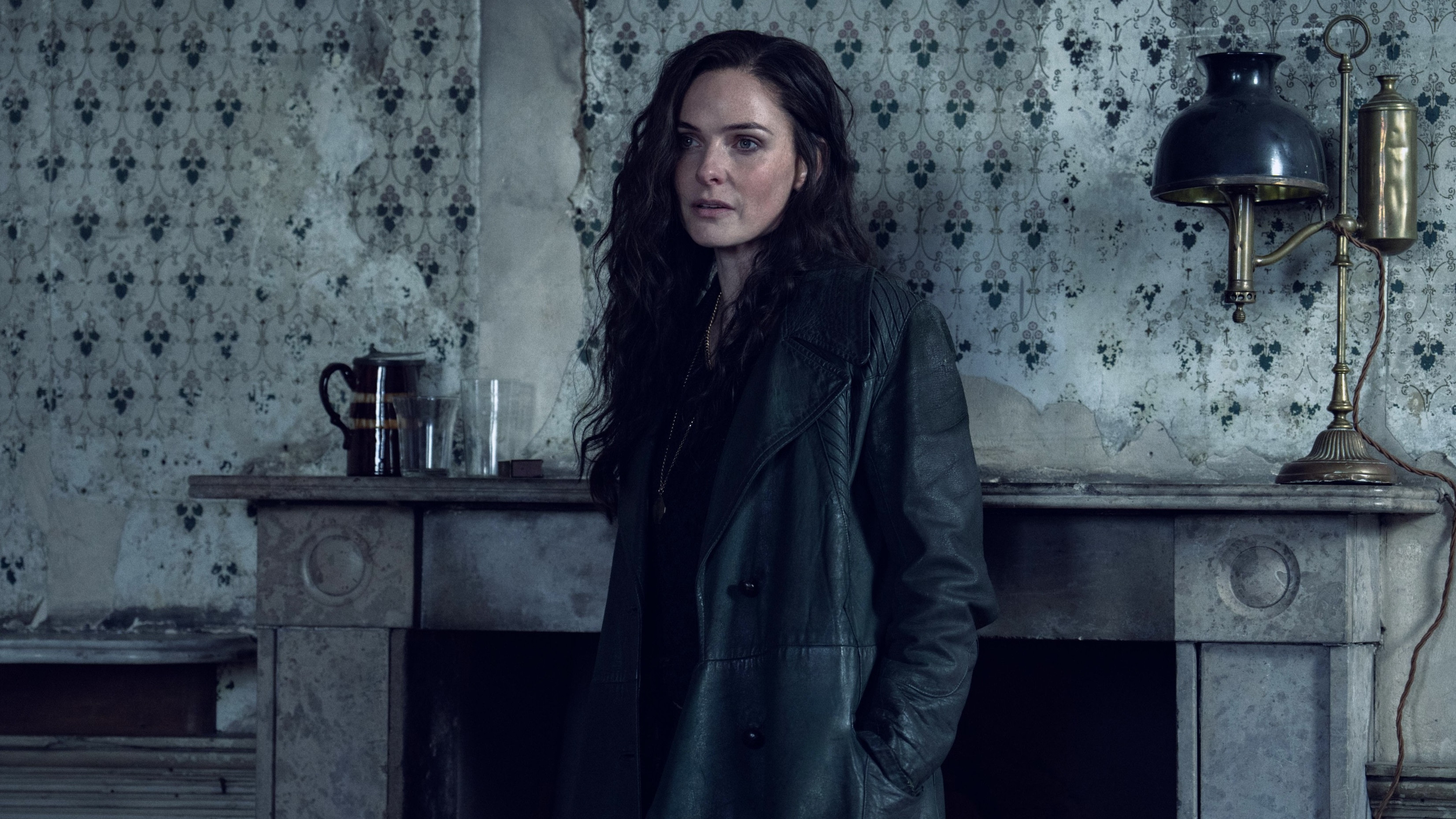 Peaky Blinders: The Immortal Man backdrop