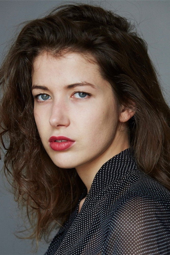 et billede af Bérénice Coudy