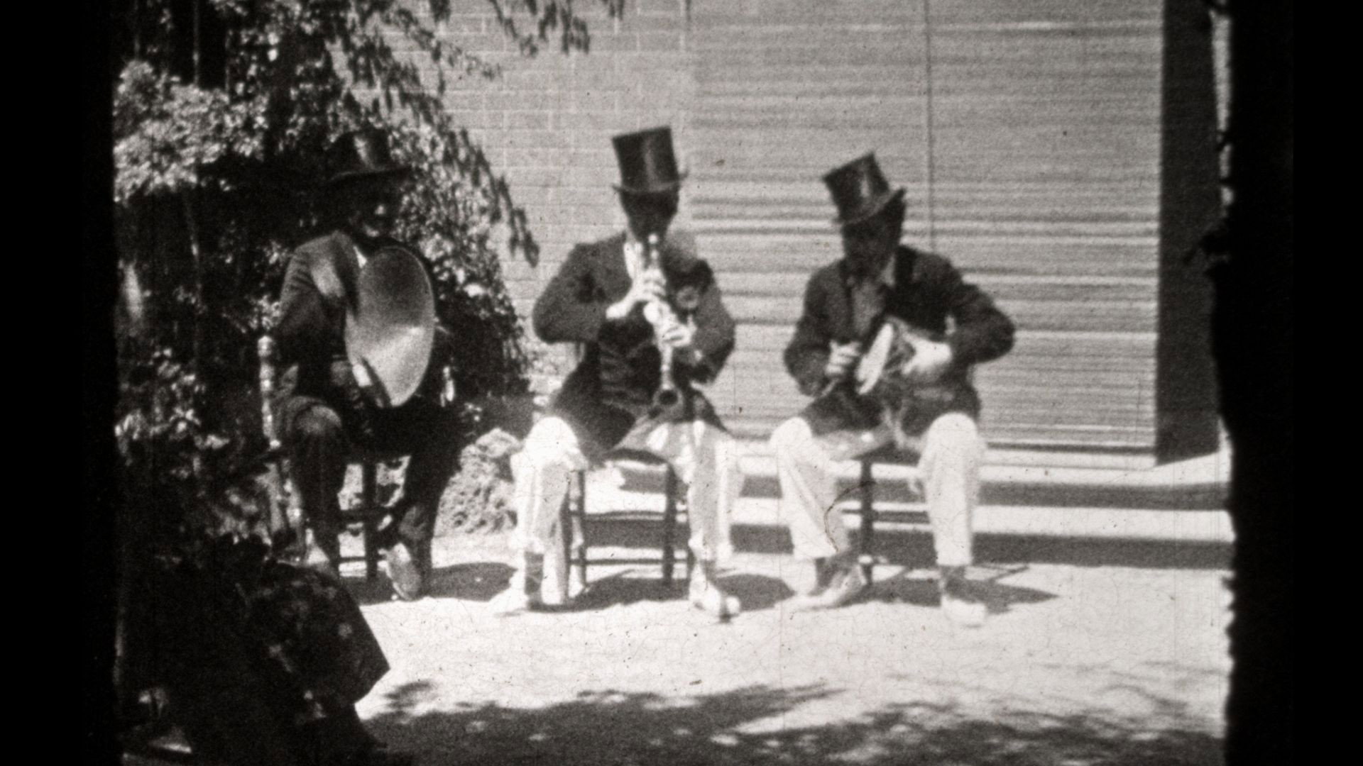 Amores Frustrados Backdrop Blur