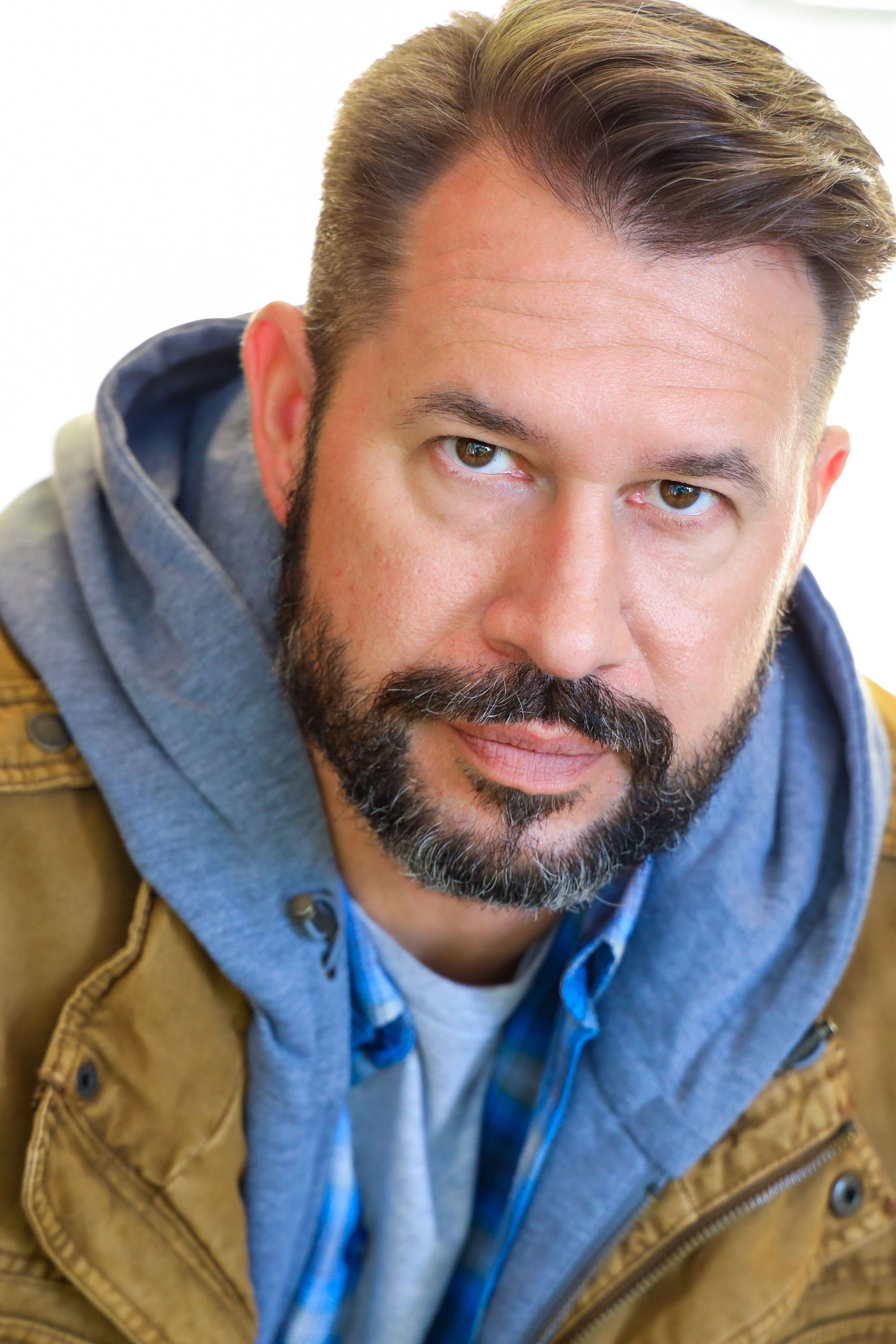 et billede af Douglas Dean Mitchell