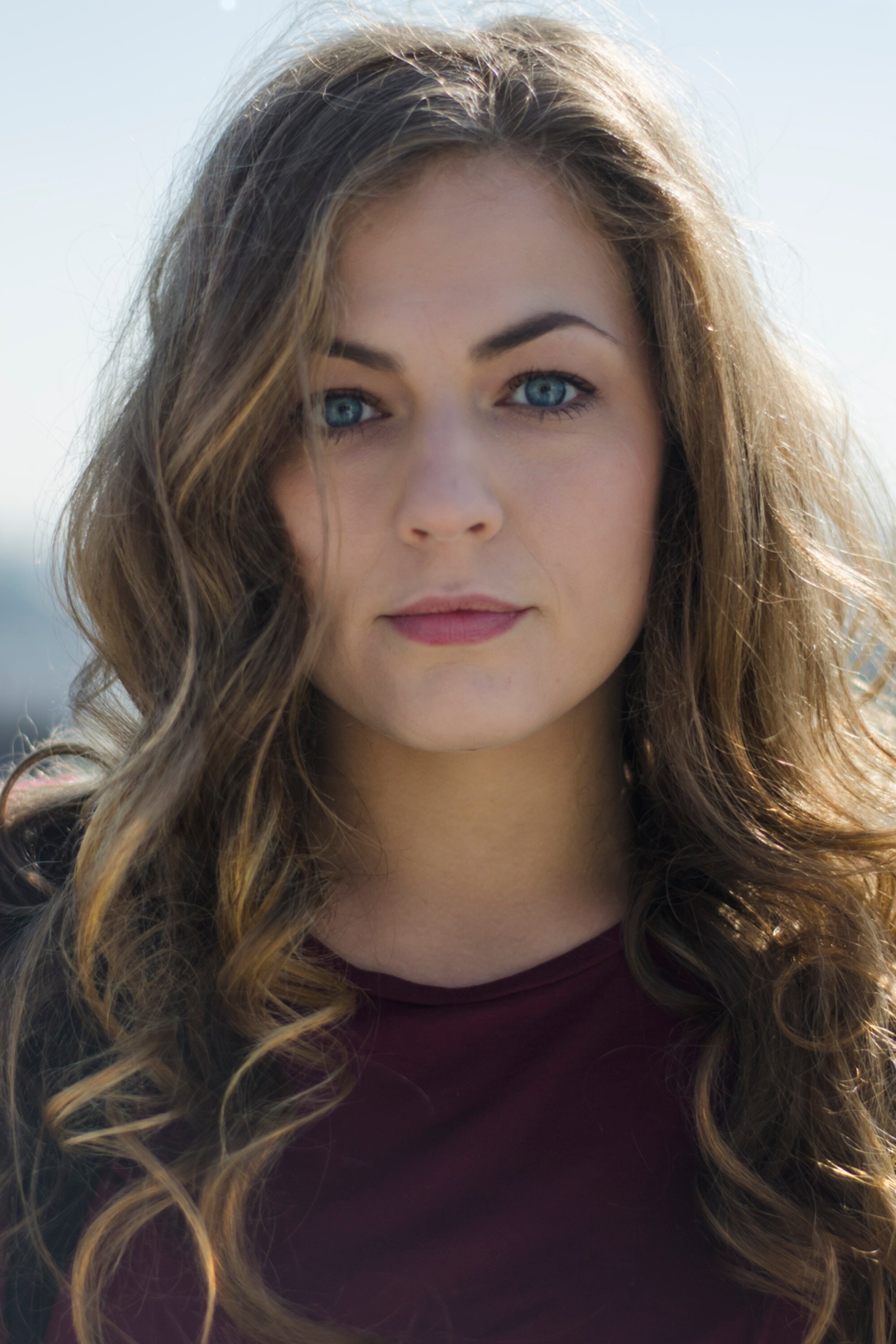 et billede af Frances Lefebure