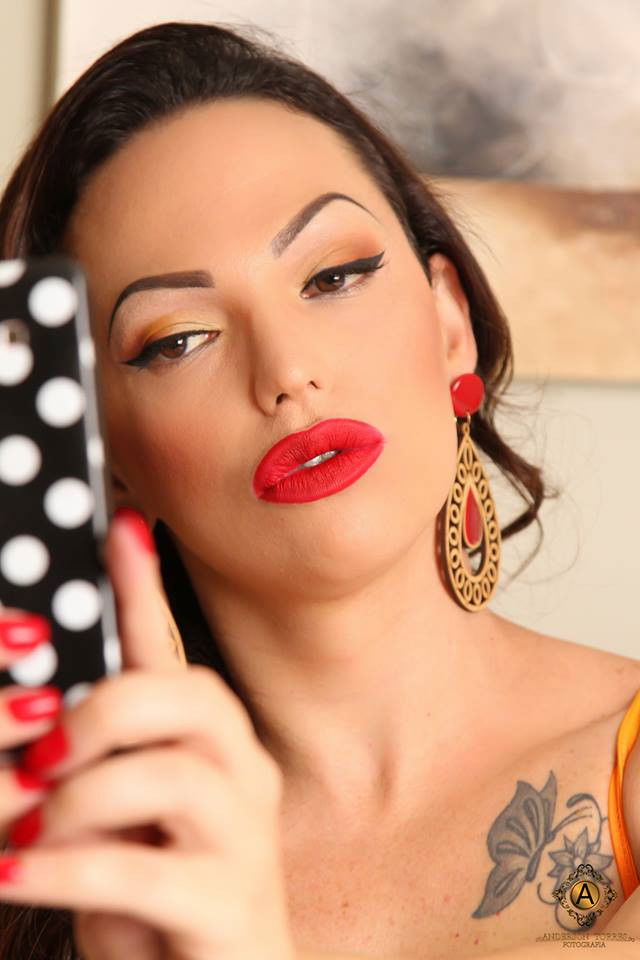 et billede af Alessandra Leite