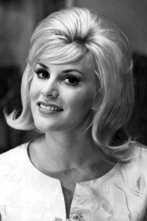 et billede af June Wilkinson