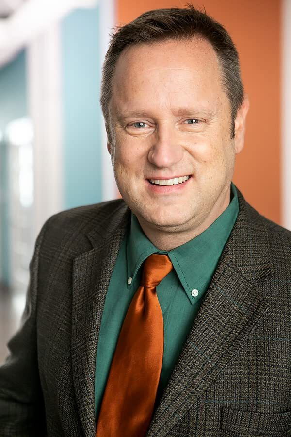 et billede af Henry Kemp