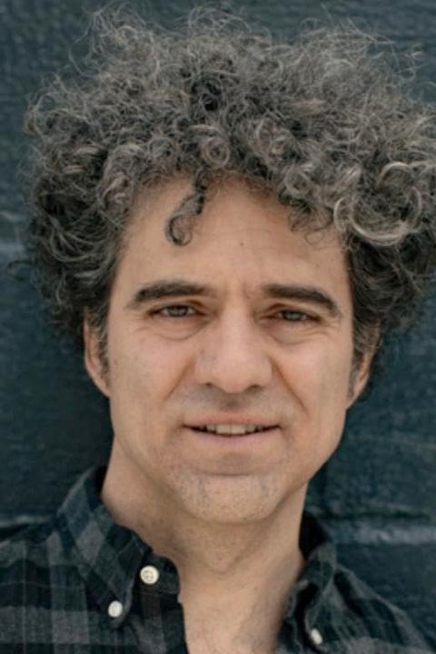 et billede af Peter Salett