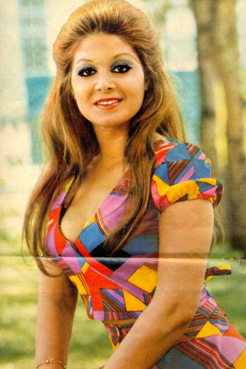 et billede af Shoorangiz Tabatabai