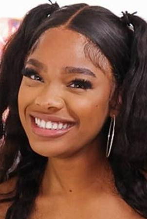 et billede af Brianna Moore