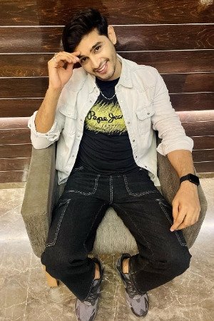 Vikram Dwivedi's picture in the cast