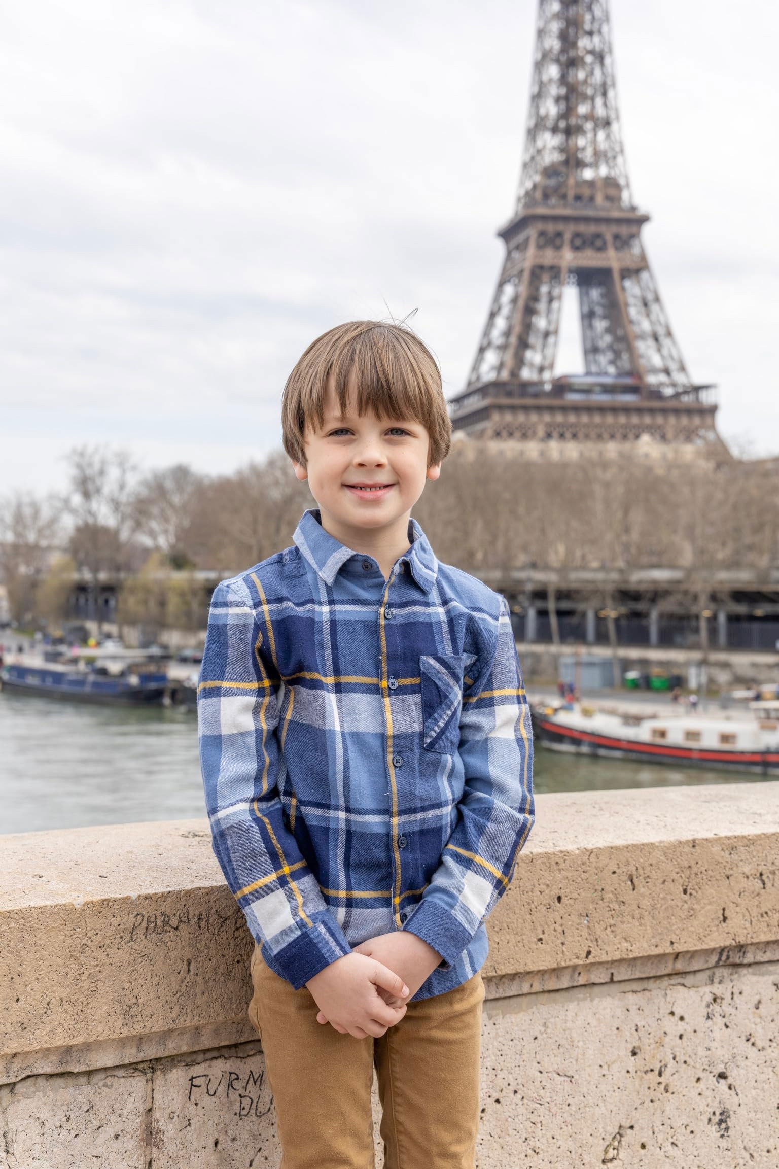 Profile Peter Lindsey with character Max Morgan