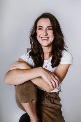 et billede af Cindy Swanepoel