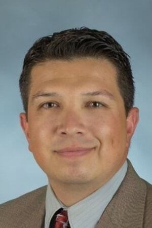 et billede af Gene N. Chavez