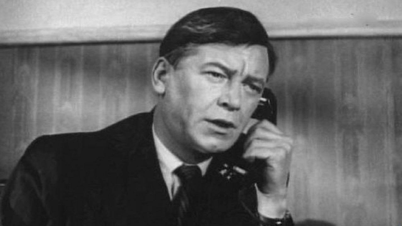The Tight Knot (1957)
