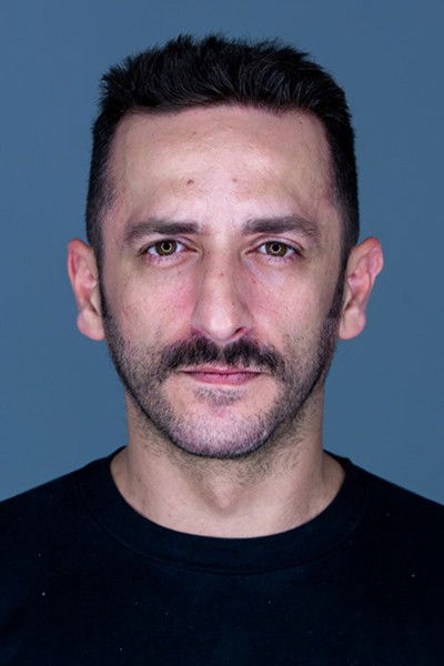 et billede af Fotis Lazarou