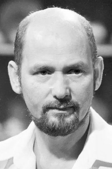 et billede af Walter Avancini