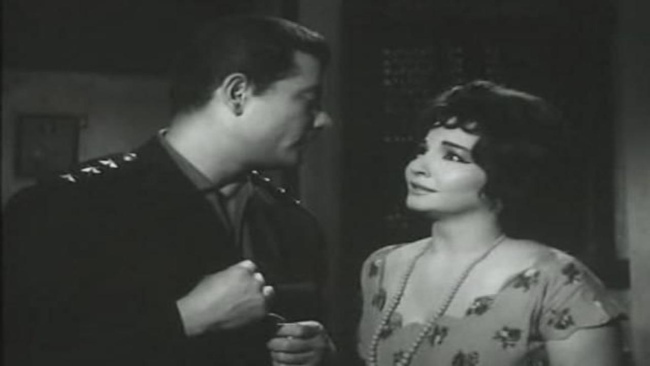 The Thief and the Dogs (1962)