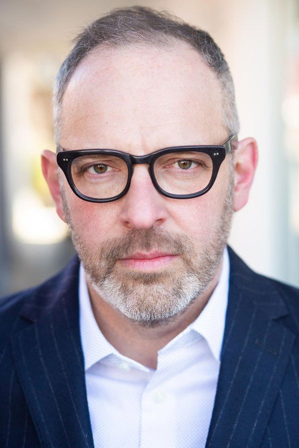 et billede af Bryan Pierce