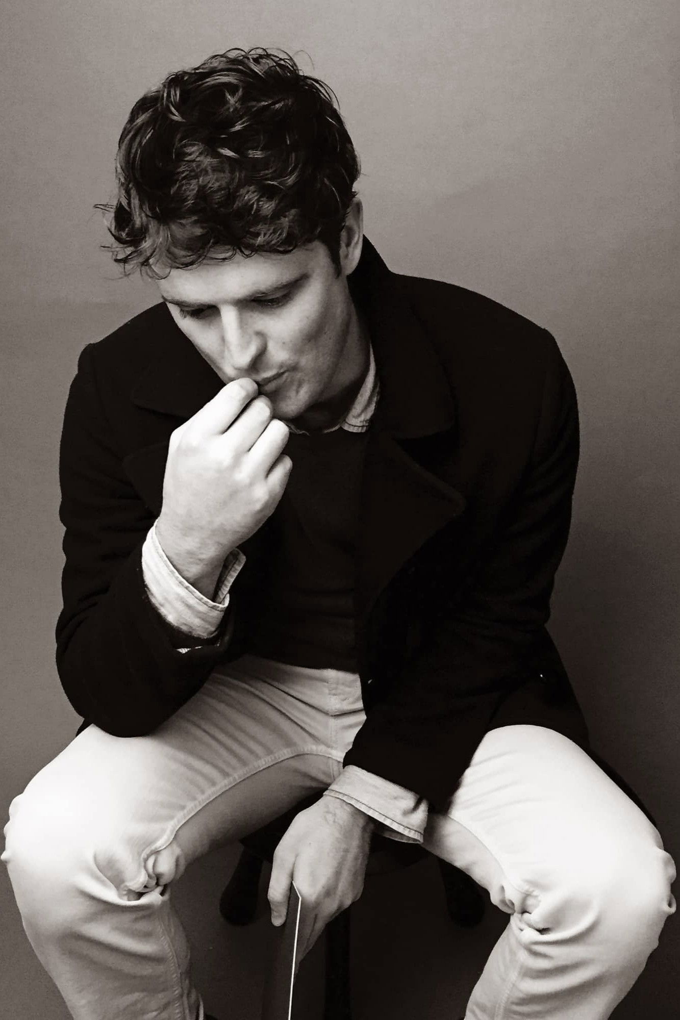 et billede af James Dutton