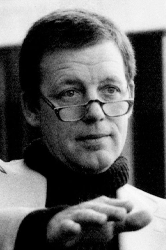 et billede af Robert W. Taylor