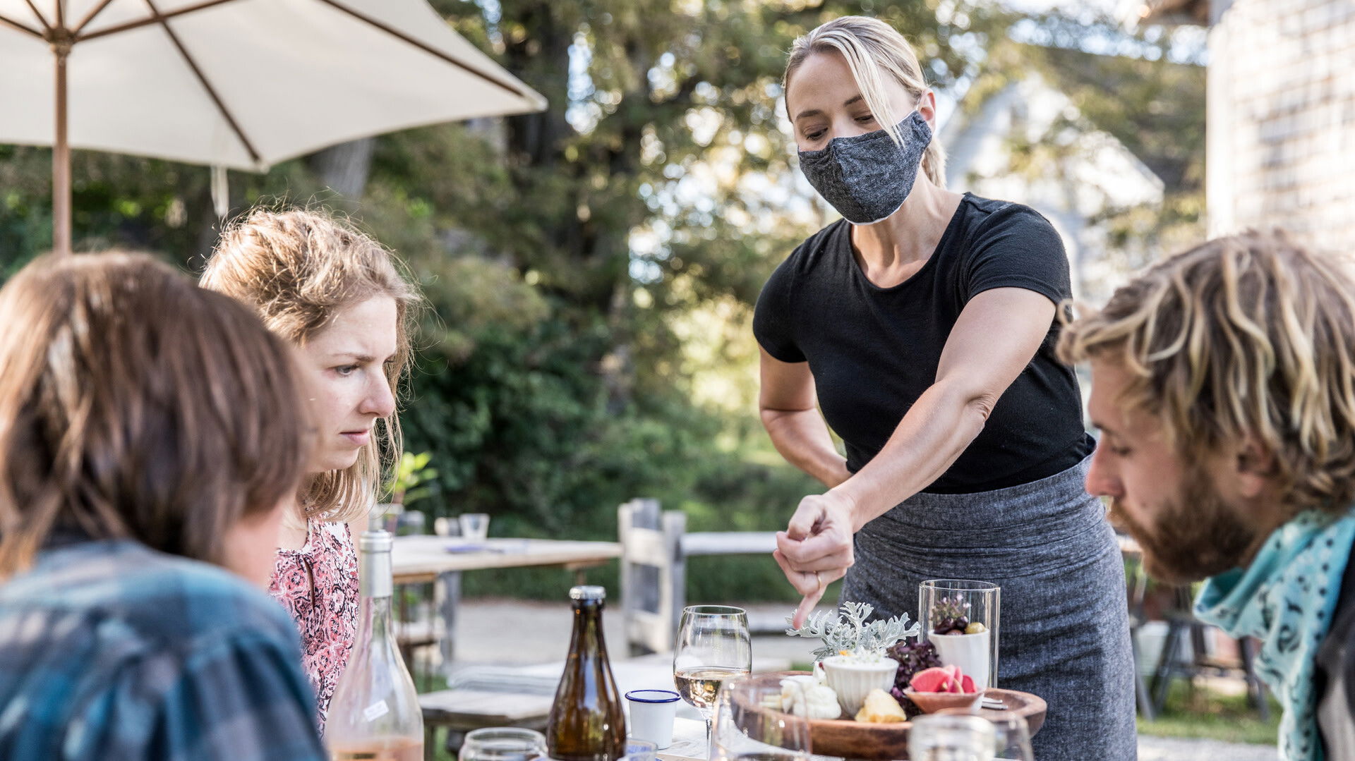 Thumbnail for Let's Do Dinner Season 1 Episode 3