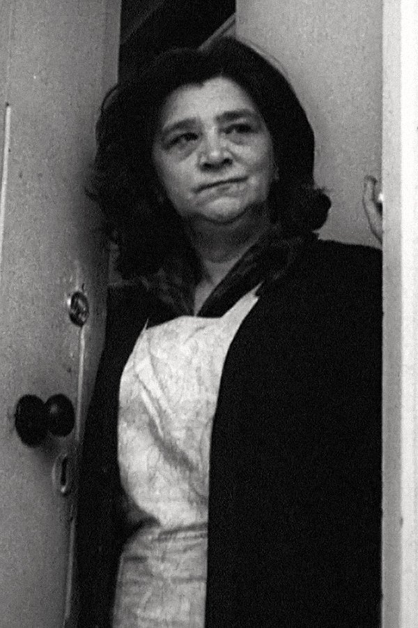 Jessie Combe's picture in the cast