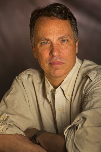 et billede af Peter Lacovara