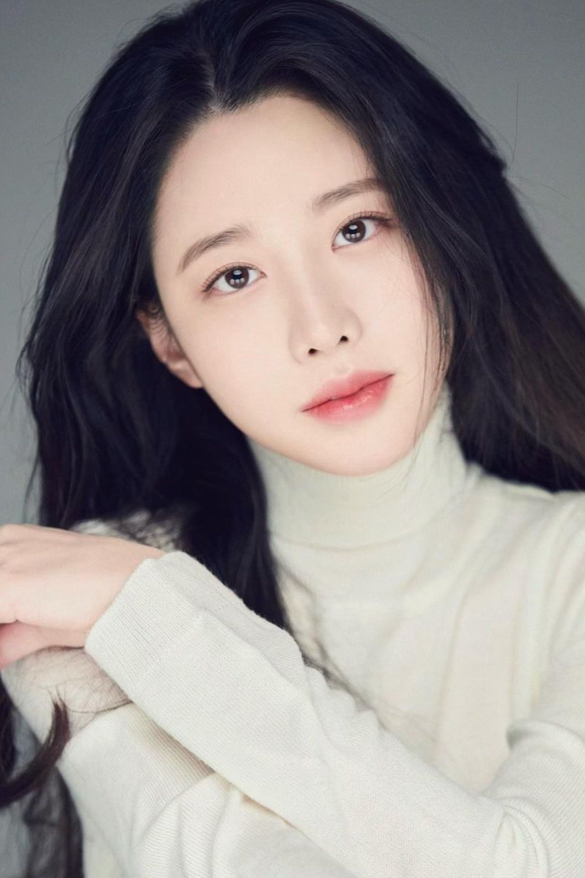 Johyun's picture in the cast