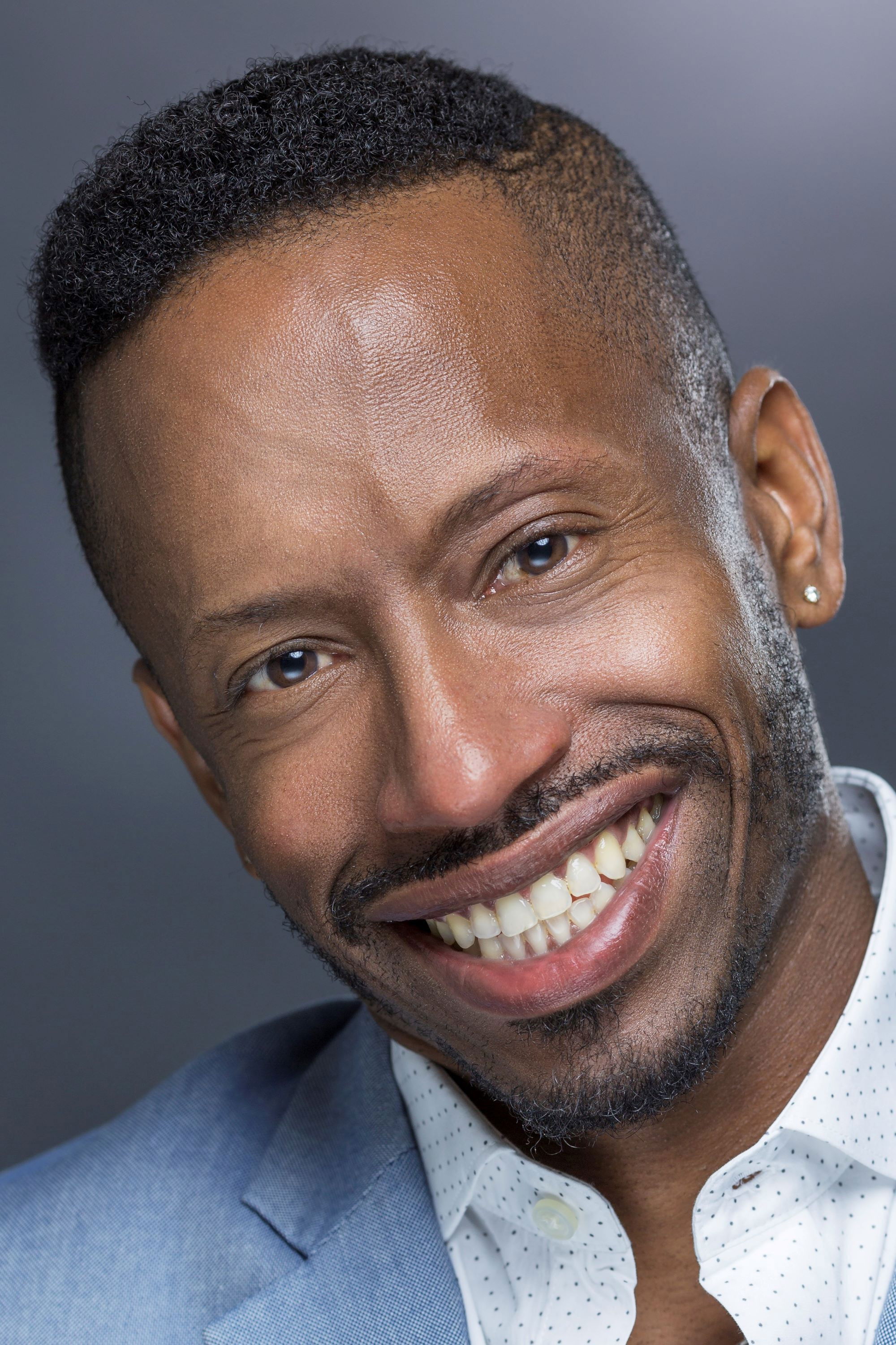 et billede af Justin B. Terry-Smith