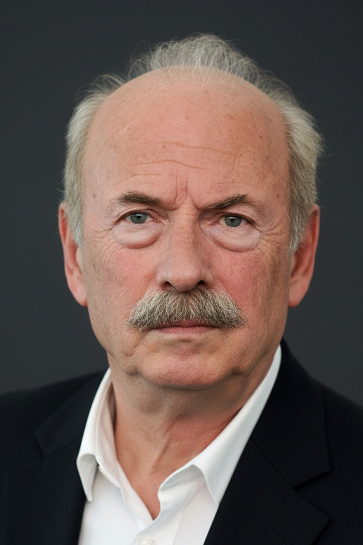 et billede af Cüneyt Türel