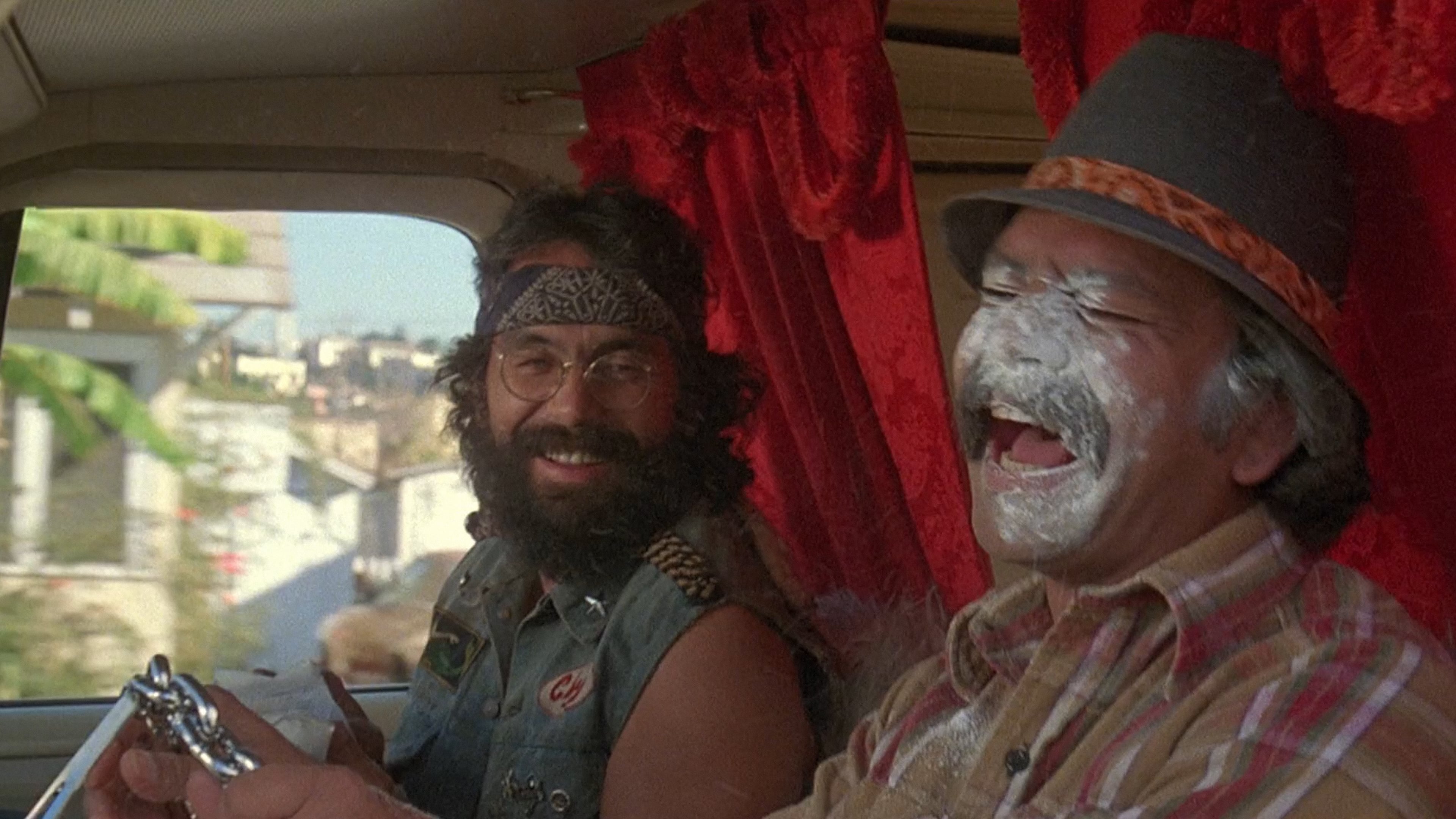 Perennially stoned Cheech and Chong tear through the city of Los Angeles, c...