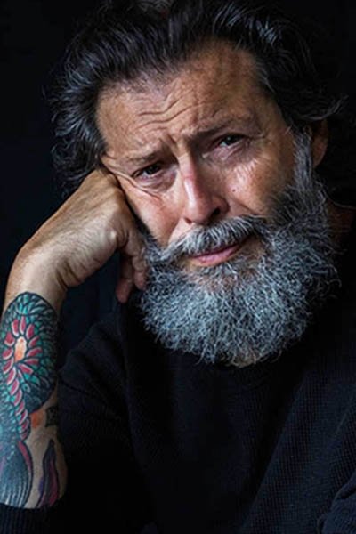 et billede af Sam Pembroke