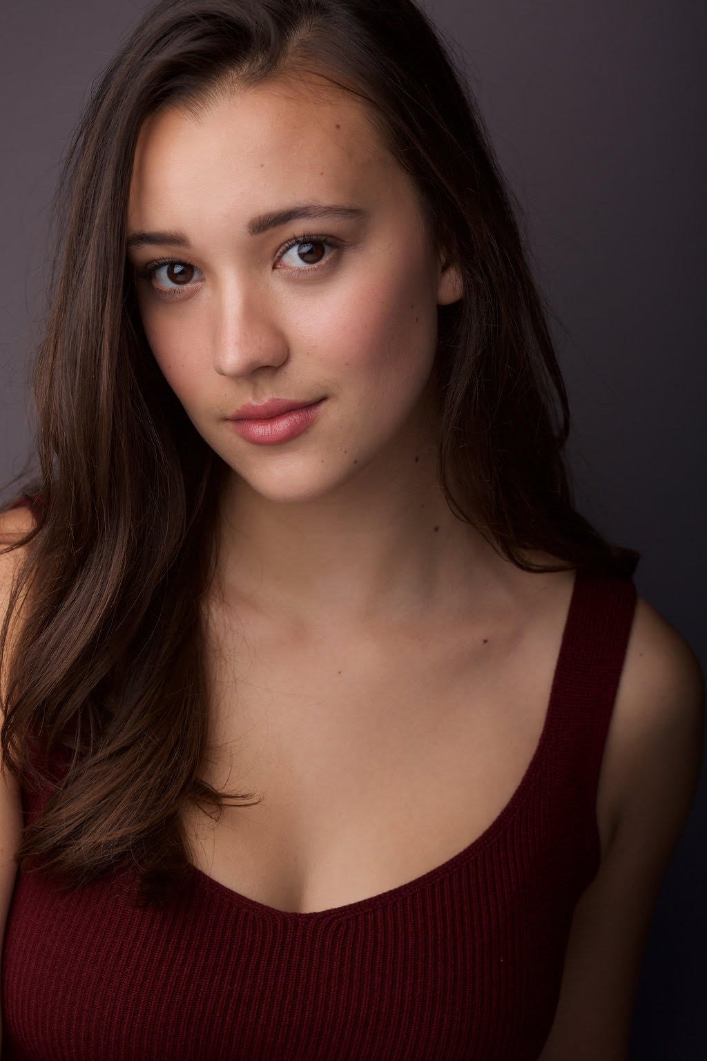 et billede af Molly B. Thomas