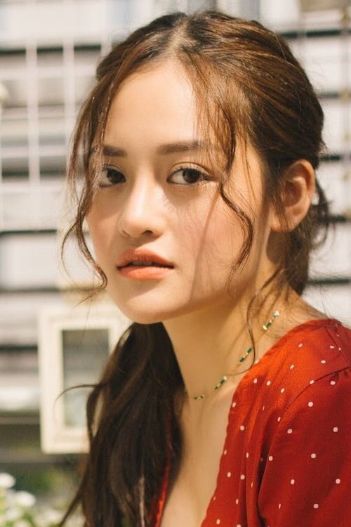 et billede af Thùy Anh