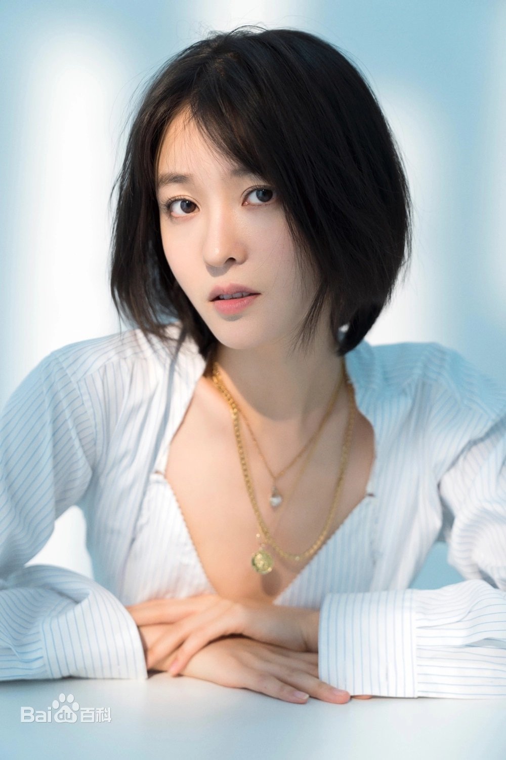 Joy Wang's picture in the cast