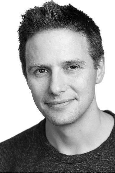 et billede af Tom Dunmore