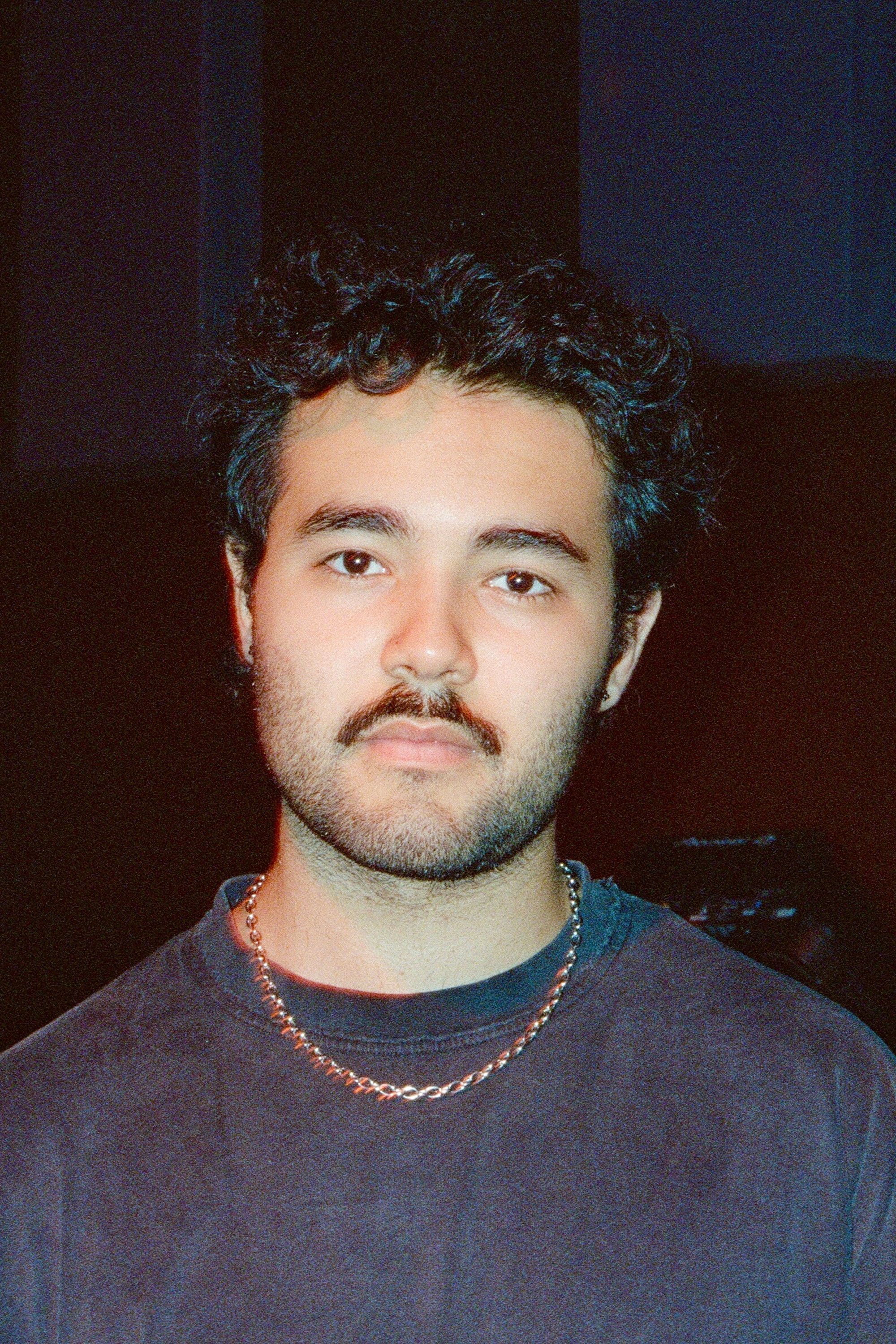 et billede af Eduardo Machado