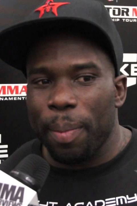 et billede af Savant Young