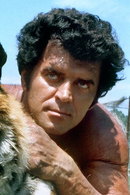 Steve Hawkes as Tar