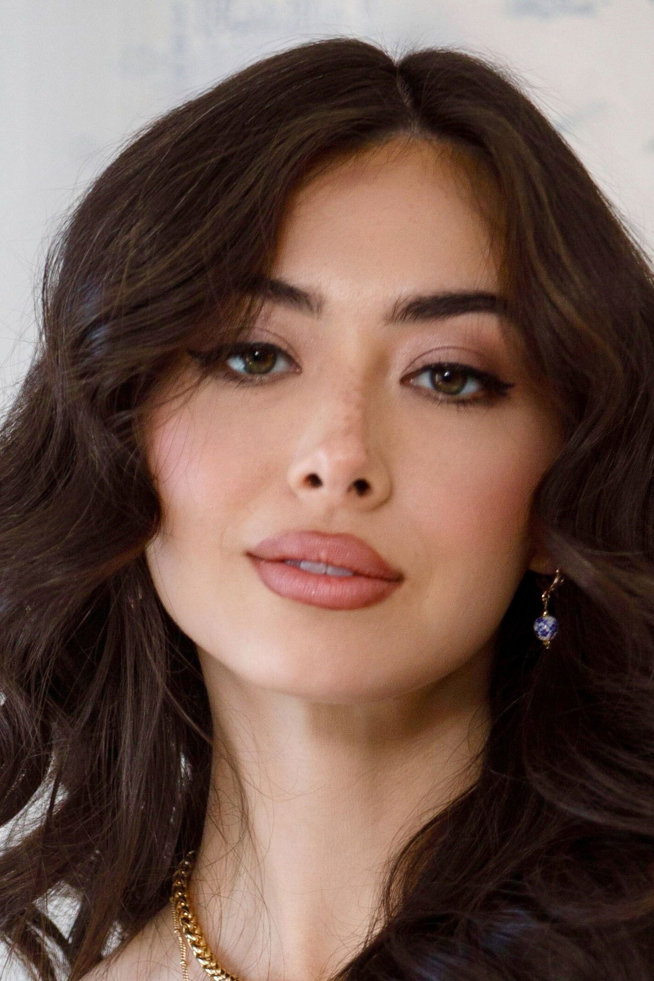 et billede af Chloe Surreal