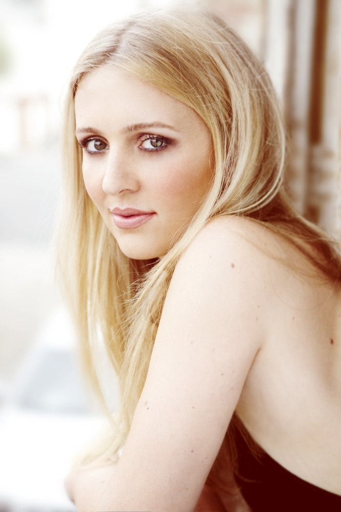 et billede af Rain Fuller