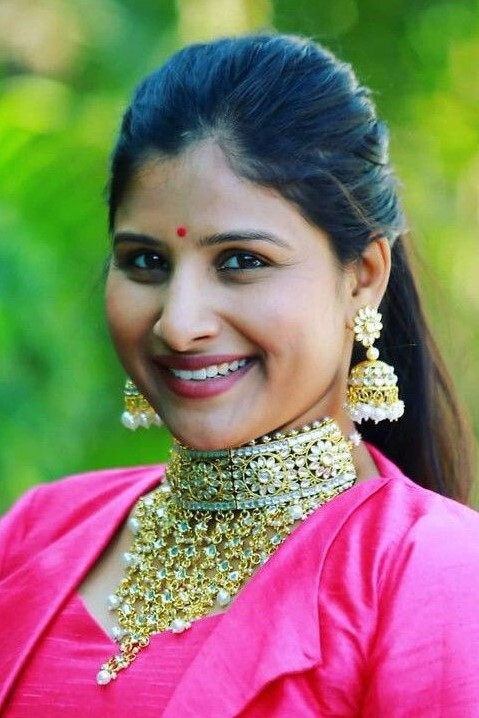 et billede af Mangli Satyavathi