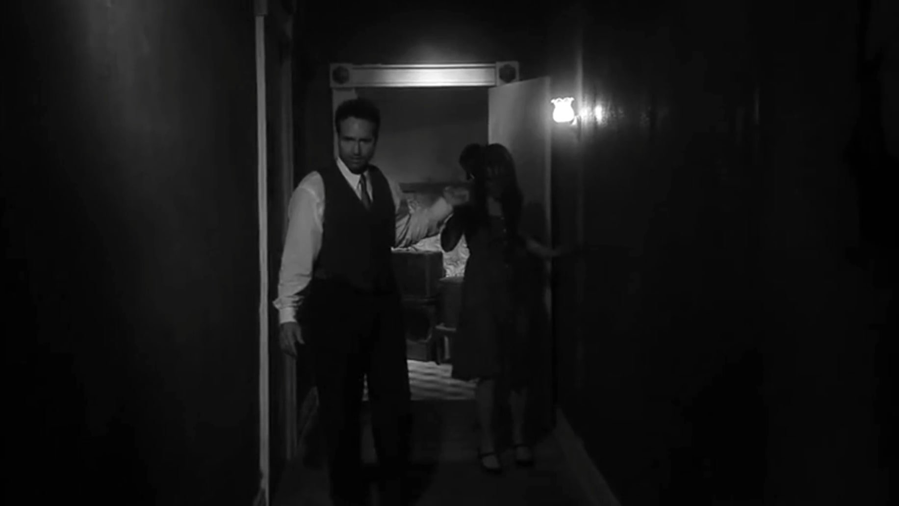 Keyhole (2011)