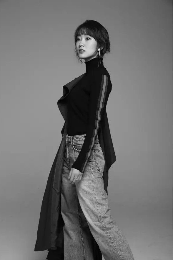 et billede af Yang Qifang